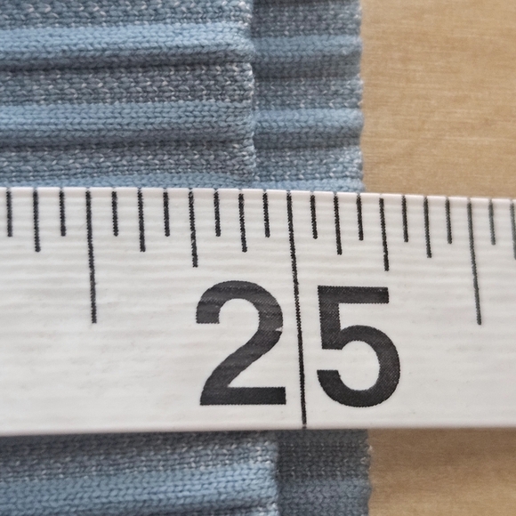 LULULEMON Rest Less Pullover. Size 10 - Picture 10 of 12